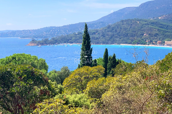 Plot with sea view for sale in Cap Ngre domain le Lavandou