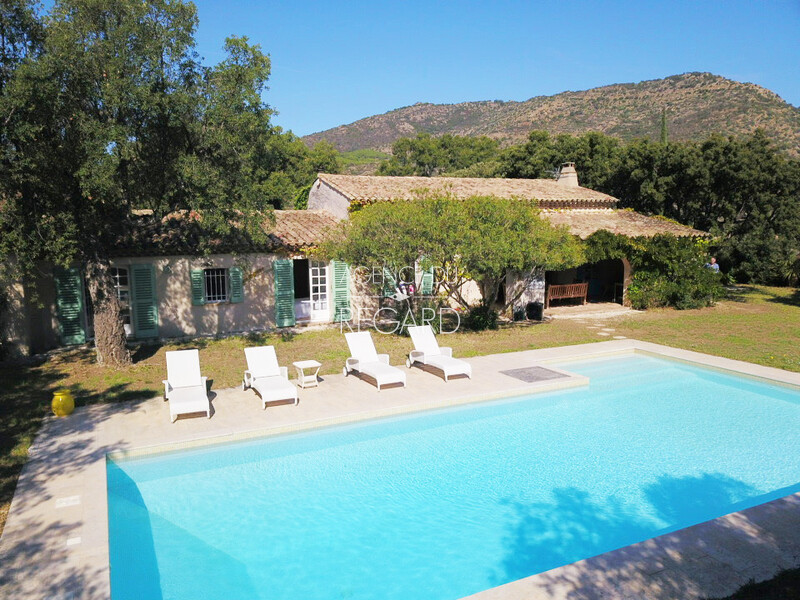 Property in Le Lavandou, 10 minutes from the beach and shops