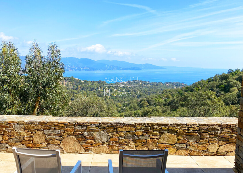 Gaou Bénat, with sea view ...THIS PROPERTY HAS BEEN SOLD BY AGENCE DU REGARD