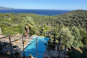 Property with sea view in Gaou Bnat