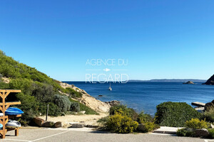 property in Cap B�nat