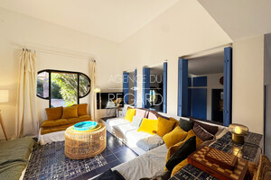 waterfront apartment in Porquerolles