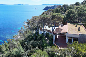 waterfront property in Cap B�nat