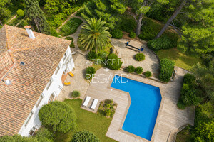 property with sea view in Giens